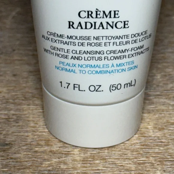 Lancome Creme Radiance Gentle Cleansing Creamy-Foam Rose, Lotus Flower Extracts - Picture 2 of 4